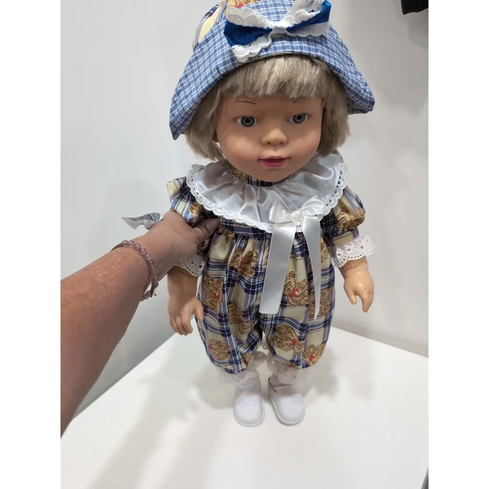Vtg 1994 Playmate Toys Baby So Beautiful 25